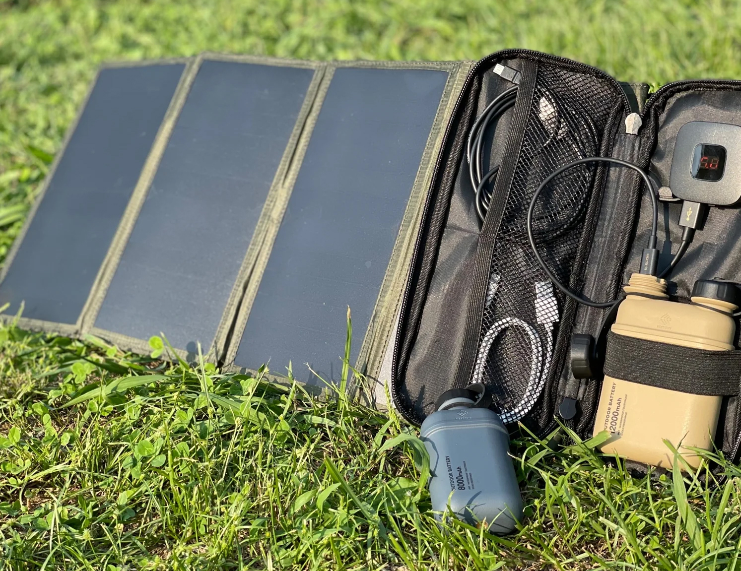 Der Outdoor Solar Charger - Zubehör für die Nestout Outdoor Battery